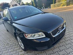 Schwarz Gebraucht 2010 Volvo V50 Kombi | 6.490 €