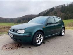 Grün Gebraucht 1998 VW Golf IV Trendline Limousine | 900 € (Guter Preis)
