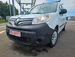 Weiß Gebraucht 2016 Renault Kangoo Van / Kleinbus | 8.380 € (Etwas zu teuer)