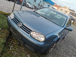 Blau Gebraucht 2004 VW Golf IV Basis Limousine | 1.900 € (Fairer Preis)
