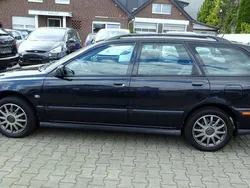 Schwarz Gebraucht 2000 Volvo V40 Kombi | 3.500 € (Teuer)