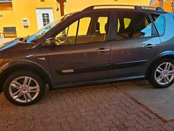 Grau Gebraucht 2007 Renault Scénic II Van / Kleinbus | 3.100 € (Fairer Preis)