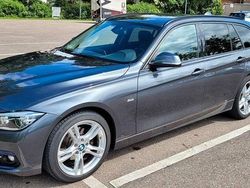 Grau Gebraucht 2018 BMW 320 Sport Line Kombi | 15.500 € (Guter Preis)