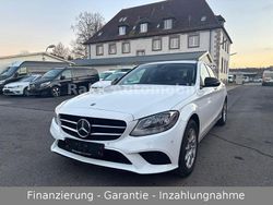 Weiß Gebraucht 2020 Mercedes C180 Avantgarde Limousine | 16.950 € (Fairer Preis)