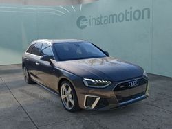 Grau Gebraucht 2024 Audi A4 Kombi | 58.900 €