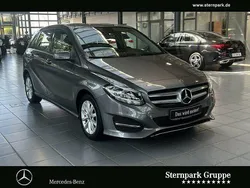 Grau Gebraucht 2018 Mercedes B180 Style Van / Kleinbus | 18.950 € (Fairer Preis)