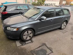 Grau Gebraucht 2009 Volvo V50 Kombi | 2.500 €