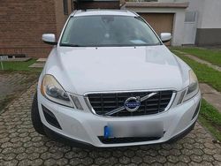Weiß Gebraucht 2010 Volvo XC60 SUV | 11.990 €