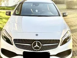 Weiß Gebraucht 2017 Mercedes A200 AMG line Limousine | 18.500 € (Teuer)