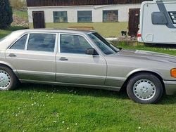 Grau Gebraucht 1988 Mercedes 560 Limousine | 17.999 €