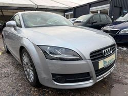 Silber Gebraucht 2006 Audi TT Roadster Design Cabrio | 7.590 €