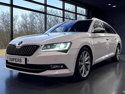 Weiß Gebraucht 2017 Skoda Superb Style Kombi | 11.700 € (Fairer Preis)