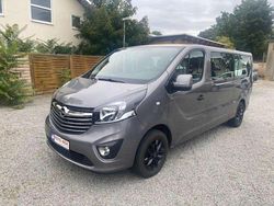 Granitgrau/cassiopea silver Gebraucht 2018 Opel Vivaro Van | 22.900 €