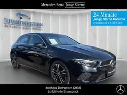 Lack kosmosschwarz Gebraucht 2024 Mercedes A180 Progressive Limousine | 29.470 € (Fairer Preis)