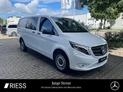 Arktikweiß Gebraucht 2021 Mercedes Vito Van / Kleinbus | 19.016 €
