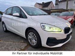 Weiß Gebraucht 2020 BMW 218 Active Tourer Advantage Van / Kleinbus | 15.990 € (Fairer Preis)
