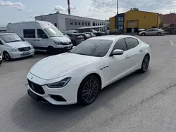 Weiß Gebraucht 2017 Maserati Ghibli GranLusso Coupé | 14.500 €