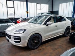Beige Neu 2025 Porsche Cayenne Coupe Coupé | 137.990 € (Teuer)