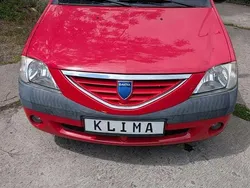 Rot Gebraucht 2009 Dacia Logan Lauréate Limousine | 1.550 € (Guter Preis)