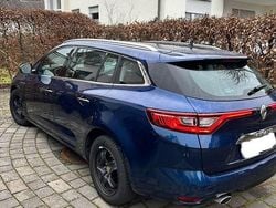 Blau Gebraucht 2016 Renault Mégane GrandTour Experience Kombi | 7.700 € (Superpreis)