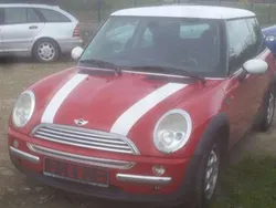 Chili red Gebraucht 2003 Mini ONE Kleinwagen | 1.901 € (Fairer Preis)