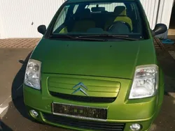 Grün Gebraucht 2005 Citroën C2 Comfort Kleinwagen | 999 € (Fairer Preis)