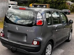 Grau Gebraucht 2009 Citroën C3 Picasso Van / Kleinbus | 3.300 € (Guter Preis)