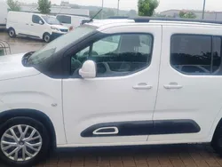 Lack weiss banquise/typ aussen Gebraucht 2019 Citroën Berlingo Feel Van / Kleinbus | 13.990 € (Guter Preis)