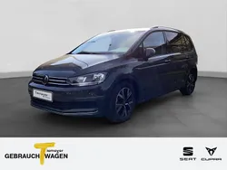 Grau Gebraucht 2024 VW Touran Move Van / Kleinbus | 33.150 € (Guter Preis)