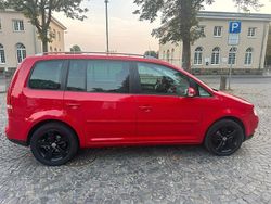 Rot Gebraucht 2003 VW Touran Highline Van / Kleinbus | 3.300 € (Fairer Preis)