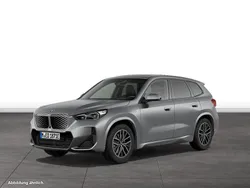 Grau Gebraucht 2024 BMW iX1 SUV | 44.543 € (Teuer)