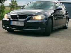Blau Gebraucht 2006 BMW 320 Kombi | 1.500 €