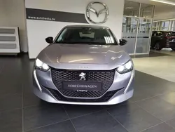 Kca lack grau artense Gebraucht 2023 Peugeot e-208 Allure Kleinwagen | 21.990 € (Fairer Preis)