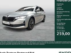 Silber Gebraucht 2025 Skoda Octavia Tour Kombi | 32.327 € (Guter Preis)