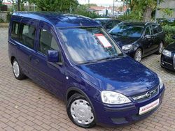 Blau Gebraucht 2007 Opel Combo Van / Kleinbus | 5.480 € (Teuer)