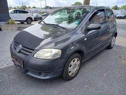 Grau Gebraucht 2008 VW Fox Kleinwagen | 666 € (Superpreis)