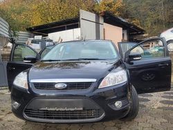 Schwarz Gebraucht 2009 Ford Focus Limousine | 3.650 € (Fairer Preis)