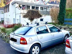 Grau Gebraucht 2003 Opel Astra Elegance Limousine | 2.499 € (Etwas zu teuer)
