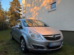 Grau Gebraucht 2007 Opel Corsa Kleinwagen | 1.500 €