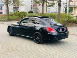 Schwarz Gebraucht 2014 Mercedes C220 AMG line Limousine | 17.400 € (Etwas zu teuer)