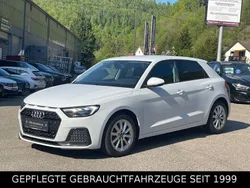 Gletscherweiß metallic Gebraucht 2022 Audi A1 Sportback Advanced Kleinwagen | 21.890 € (Guter Preis)