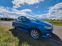 Blau Gebraucht 2004 Peugeot 206 CC Tendance Cabrio | 2.500 € (Etwas zu teuer)