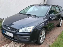 Blau Gebraucht 2006 Ford Focus Kombi | 1.999 € (Fairer Preis)