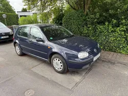 Blau Gebraucht 1998 VW Golf IV Trendline Limousine | 2.700 € (Fairer Preis)
