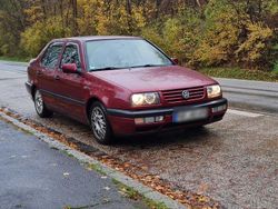 Rot Gebraucht 1996 VW Vento Limousine | 3.500 € (Fairer Preis)