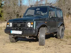Grün Gebraucht 2000 Suzuki Samurai SUV | 5.000 €