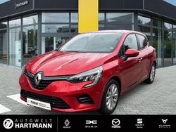 Dezirrot metallic (rot) Gebraucht 2021 Renault Clio V Experience Limousine | 10.750 € (Fairer Preis)