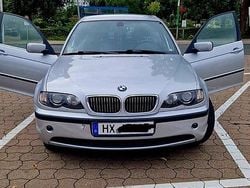 Silber Gebraucht 2004 BMW 318 Limousine | 2.300 € (Fairer Preis)