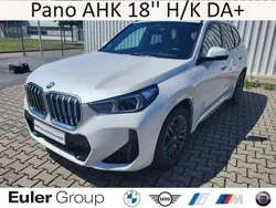 Weiss Gebraucht 2023 BMW X1 Performance SUV | 37.633 € (Fairer Preis)