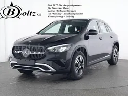 Kosmosschwarz (metallic) Gebraucht 2023 Mercedes GLA180 Progressive SUV | 34.800 € (Fairer Preis)